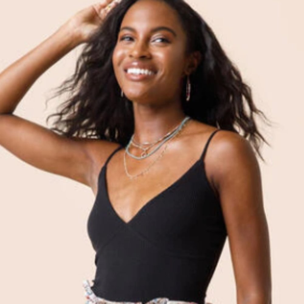NWT Francesca V‎ neck body suit